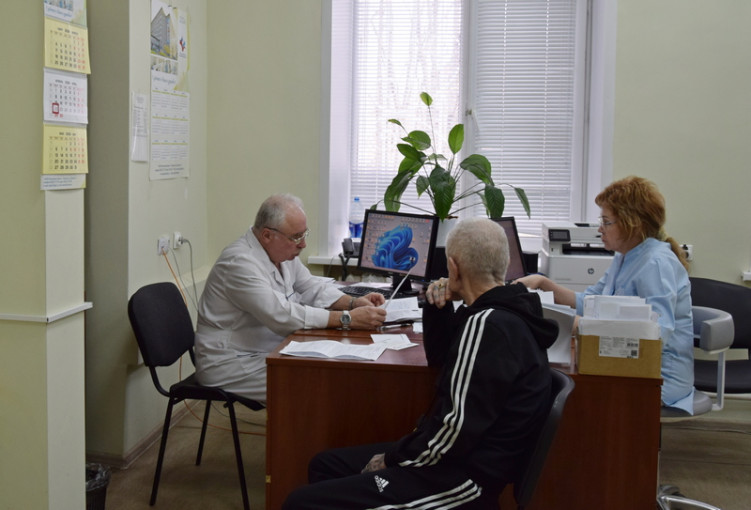 Прием пациентов в консультативной поликлинике ВОКБ2 Прием пациентов в консультативной поликлинике ВОКБ2.